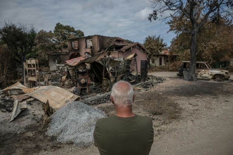 Mégafeu en Gironde: Le Porge, village martyr au bord de la 