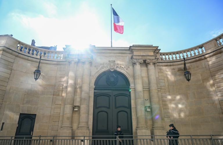 Suicides ou tentatives: mis en cause, les services du Premier ministre donnent leur version des faits