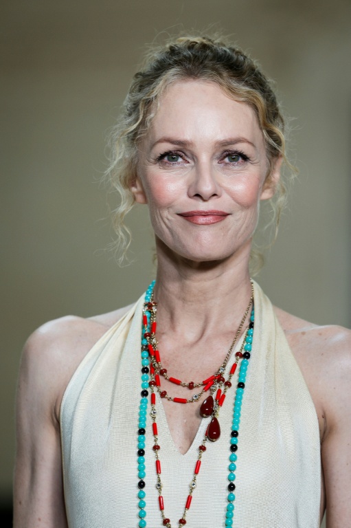 Vanessa Paradis annonce sa séparation d'avec Samuel Benchetrit