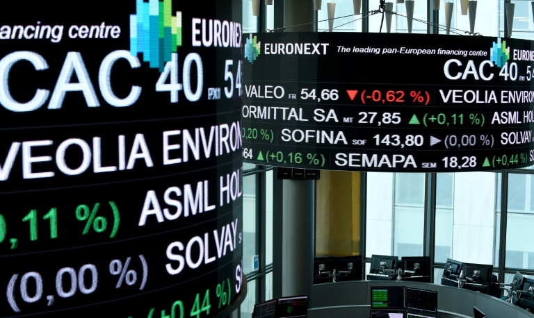 La Bourse de Paris termine en hausse et poursuit sa course aux records
