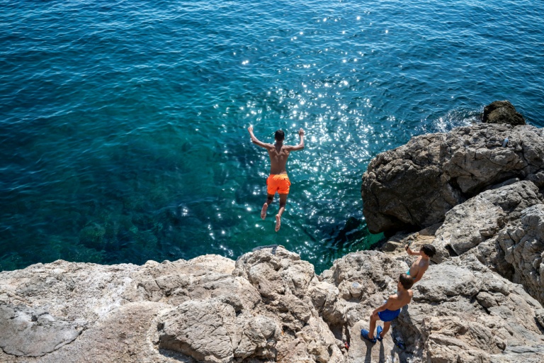A Marseille, entre sanction et frisson, la saison des plongeons bat son plein