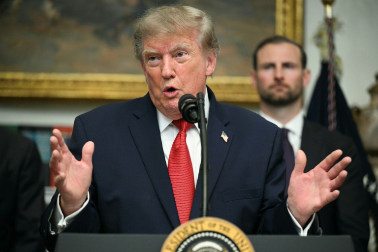 Sous pression avant les élections, Trump réduit les taxes sur du boeuf importé