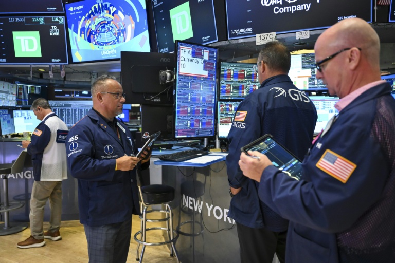 Wall Street recule, le conflit au Moyen-Orient inquiète
