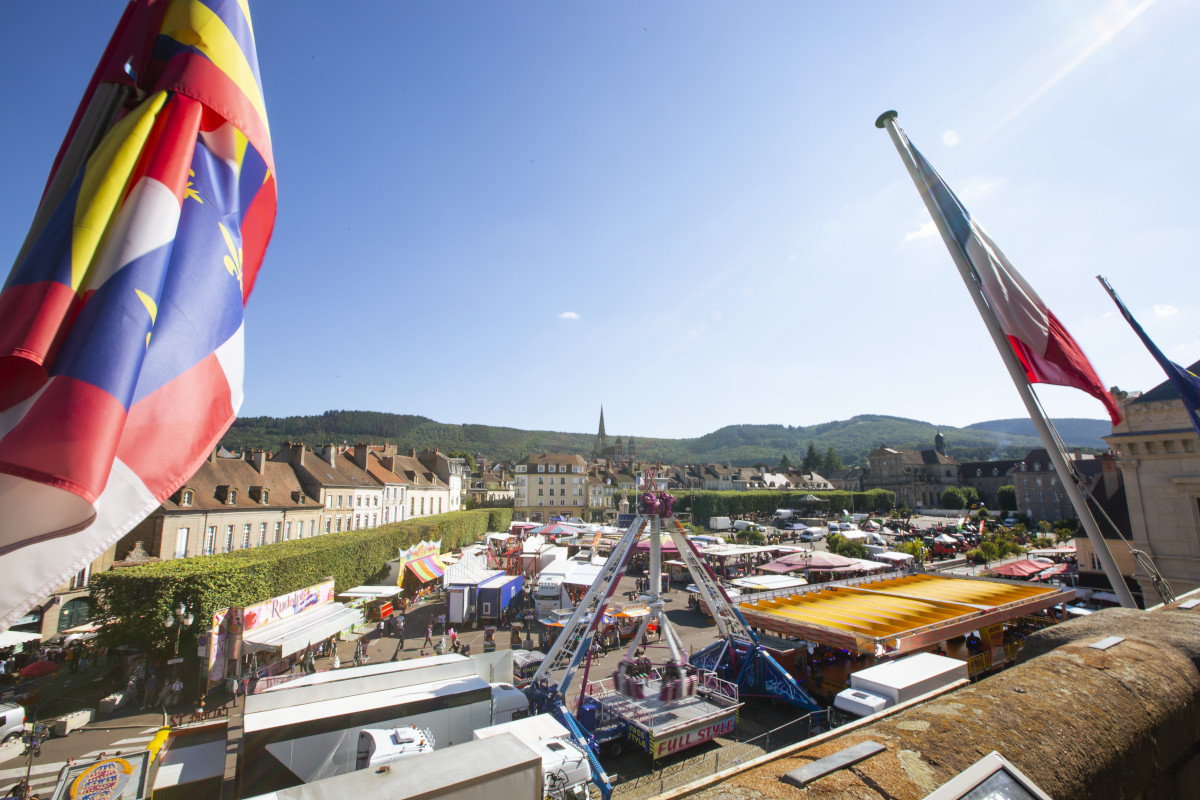 Le 1er septembre, Autun accueille la Foire Saint-Ladre et ses centaines de stands