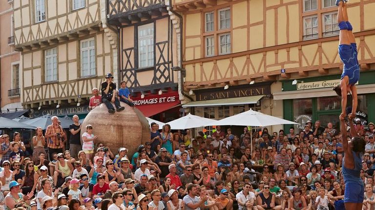 200 000 visiteurs et 11 000 heures : le bilan de Chalon dans la Rue