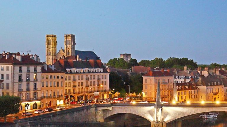À Chalon-sur-Saône, de nouvelles fermetures fragilisent les commerces du centre-ville