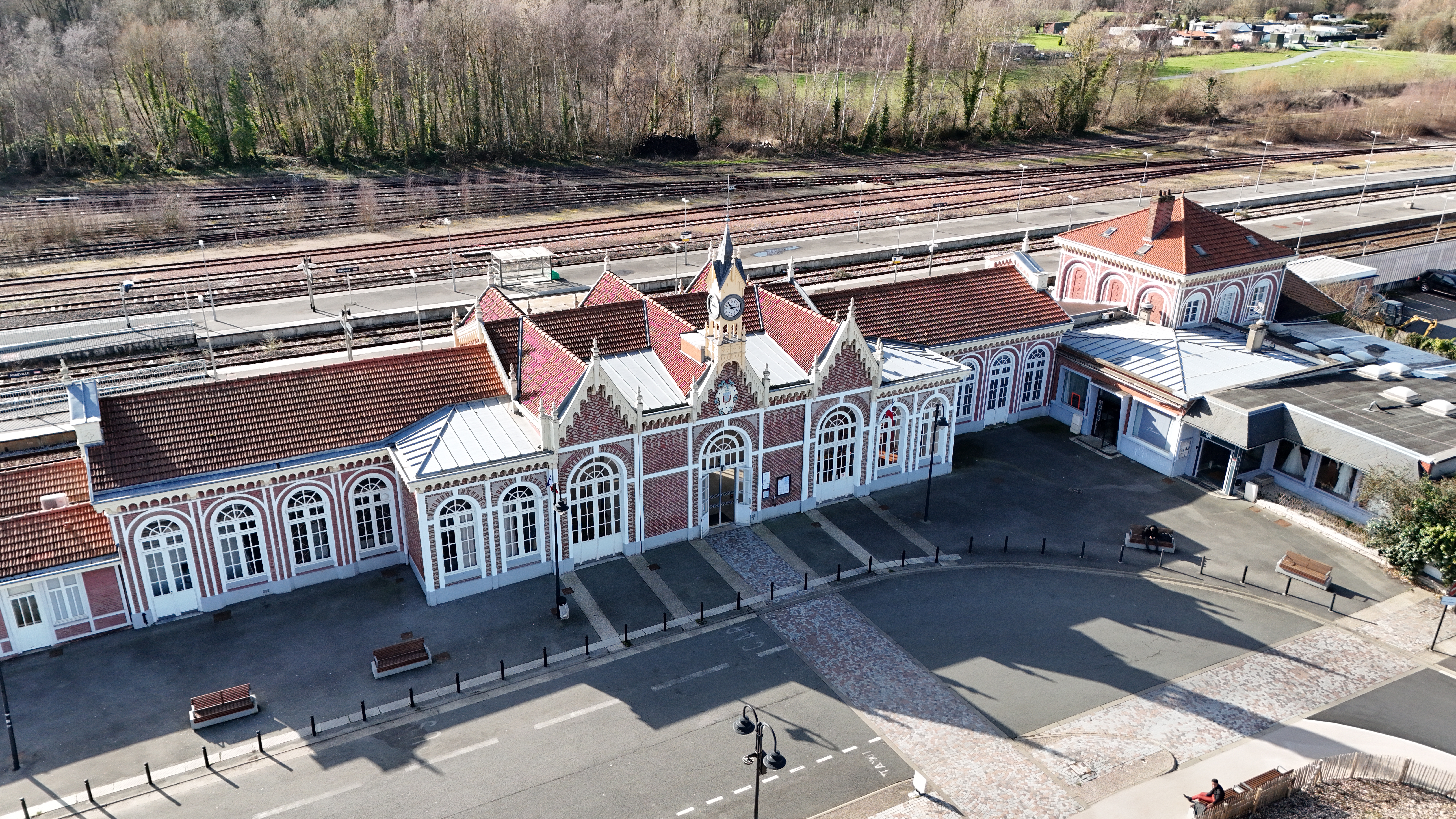 Abbeville : Les abords de la gare clôturés face aux intrusions de groupes de migrants