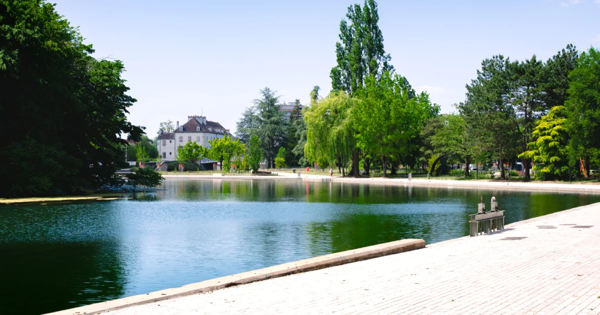Dijon : le Jardin de l’Arquebuse invite à découvrir la biodiversité urbaine