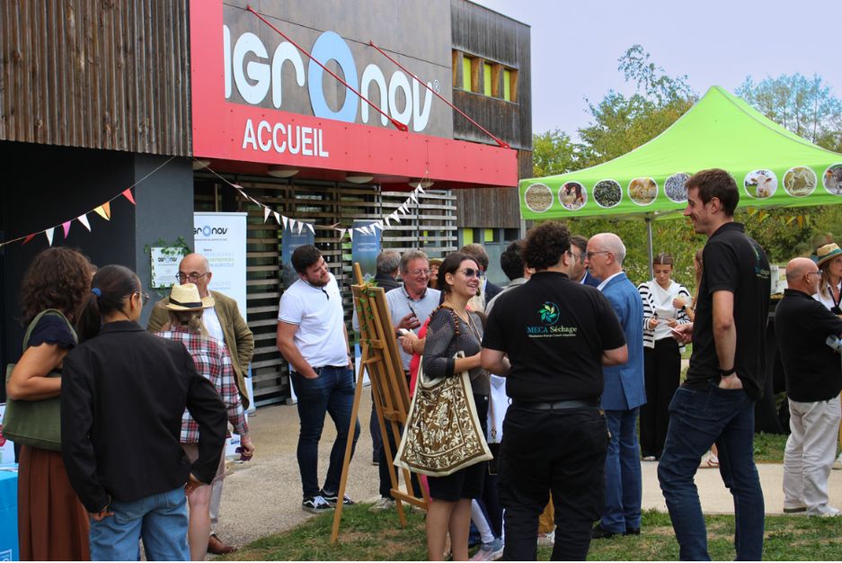AgrOnov célèbre les dix ans de sa pépinière à Bretenière
