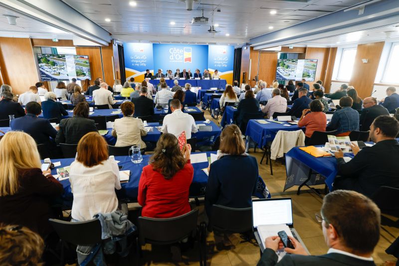 Côte-d’Or : le Département prépare les collèges aux défis des prochaines années