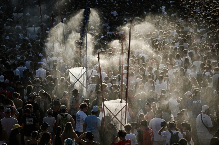 Canicules, orages, incendies : l'été bousculé des festivals de musique, qui redoutent la suite