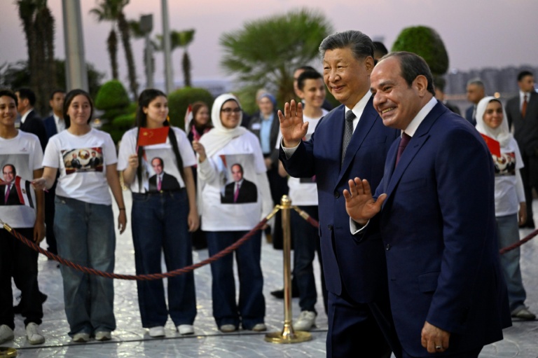 Xi en visite en Egypte, dans l'ombre de la guerre au Moyen-Orient et des sanctions américaines