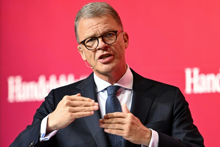 Elections en Saxe-Anhalt: le patron de Deutsche Bank alerte contre le 