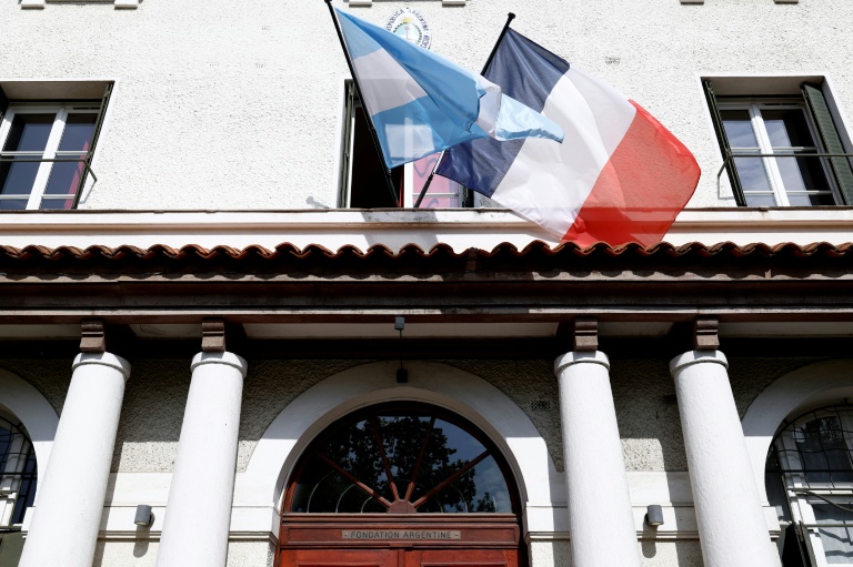 Réunions d'extrême droite et 