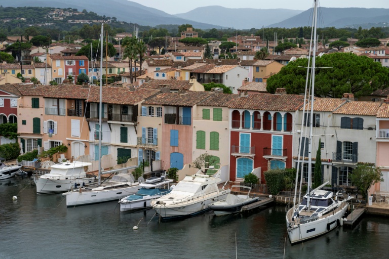 Clochemerle en Provence : la cité lacustre de Port-Grimaud veut faire scission