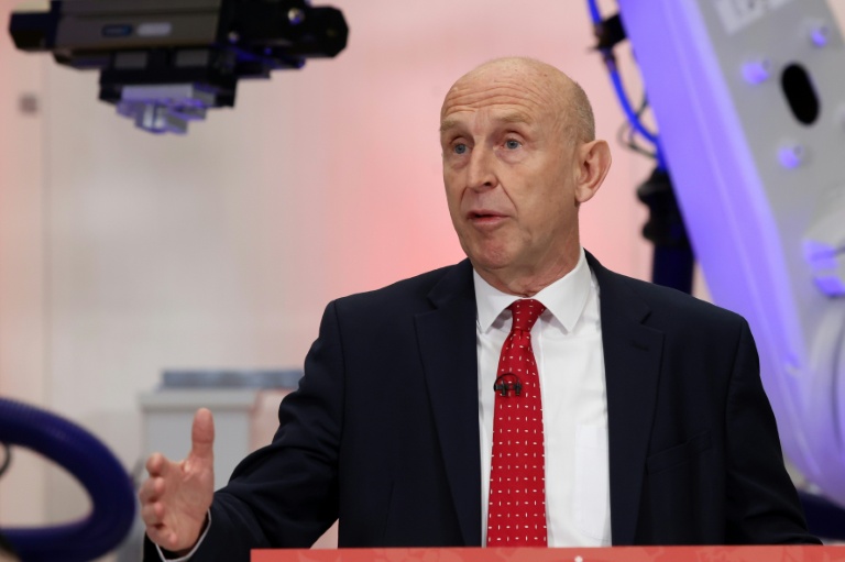 La croissance britannique soutenue par l'IA en juillet, coup de pouce pour le gouvernement
