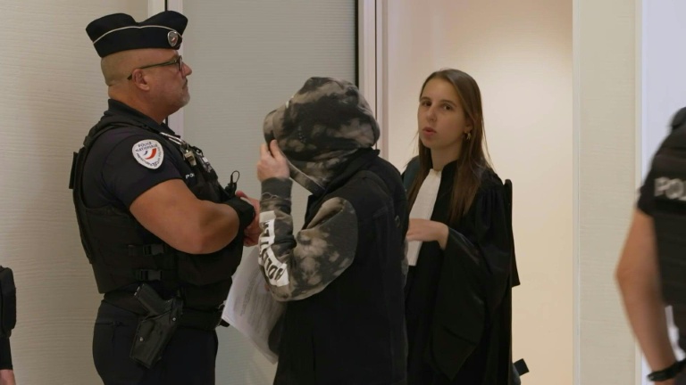 Première peine de prison ferme dans le scandale du périscolaire parisien
