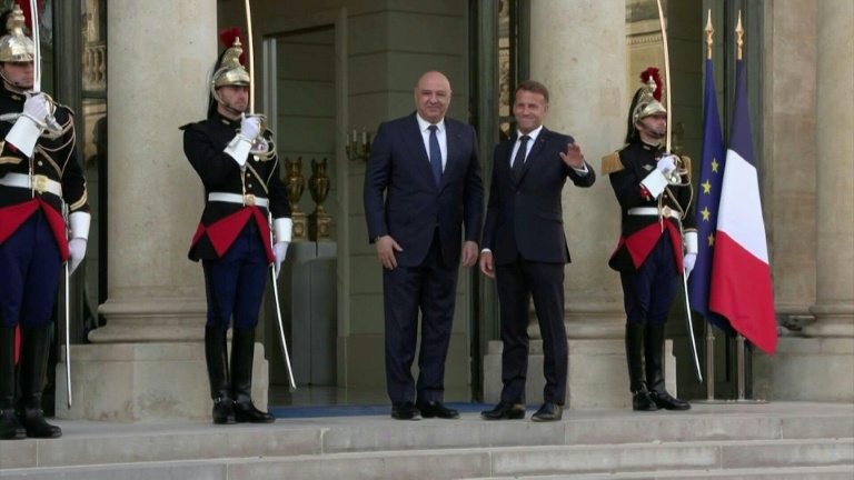 Macron reçoit le président libanais et le roi de Jordanie Abdallah II pour des réunions sur le Liban