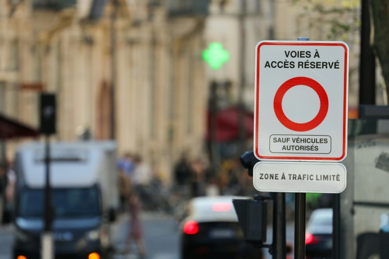 Paris: la zone à trafic limité a contribué à améliorer la qualité de l'air, selon Airparif