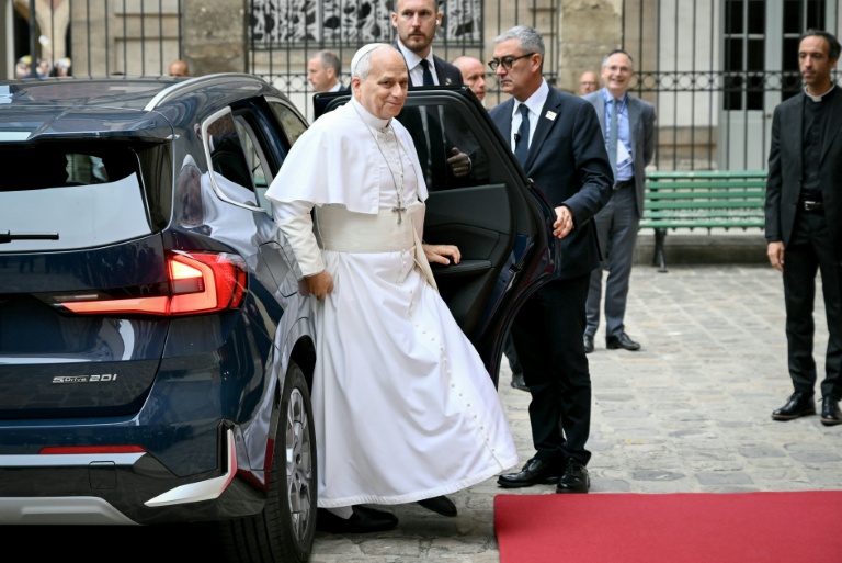 Le pape rencontre de nouveaux baptisés, témoins du dynamisme de l'Eglise chez les jeunes