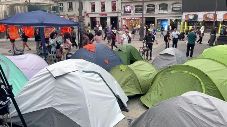 Espagne: les militants du droit au logement mettent en garde le gouvernement