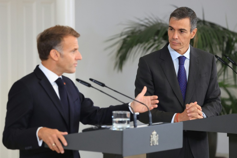 Macron et Sanchez font front commun pour un budget de l'UE 