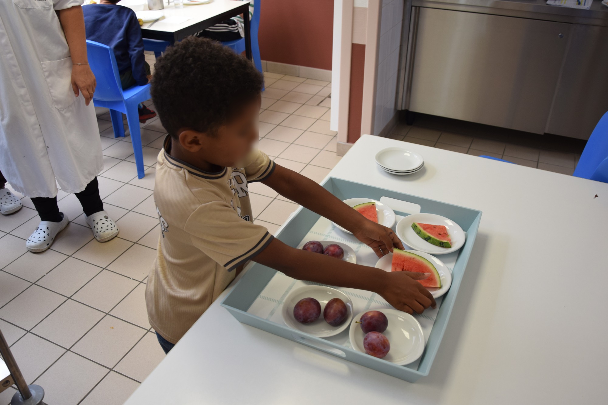 Pont-Sainte-Maxence : des bacs à partage mis à disposition dans les cantines des écoles