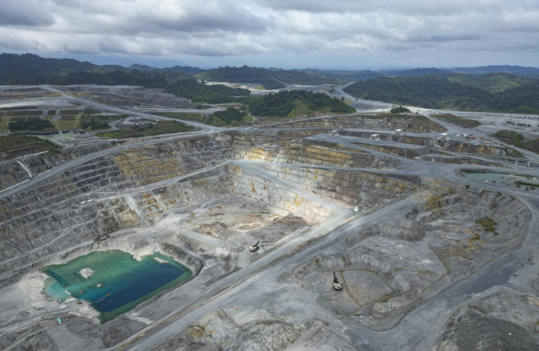 Mine de cuivre géante au Panama: une commission gouvernementale recommande la réouverture