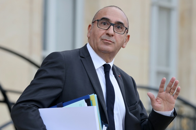 Blocages des lycées: Nuñez réfute toute intervention 