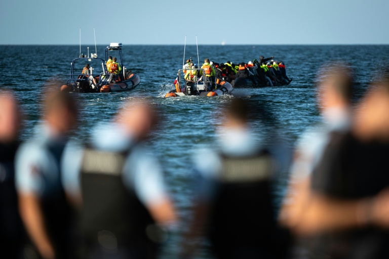 Migrants: deux morts dans une tentative de traversée de la Manche