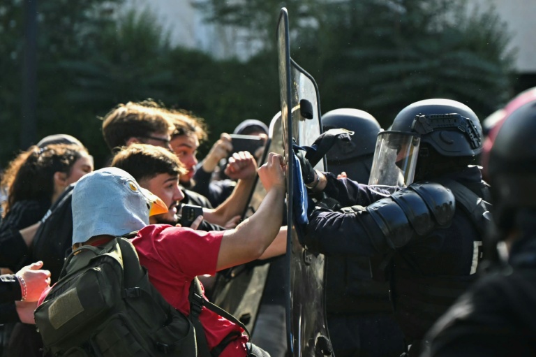 Lycées : plusieurs mineurs blessés à la suite d'interventions des forces de l'ordre
