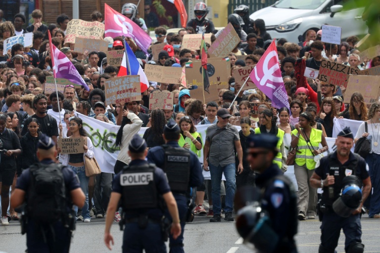 Des Antilles à La Réunion, les lycéens également mobilisés pour de meilleures conditions de scolarité