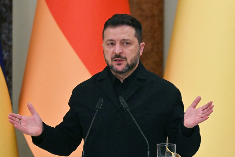 L’Ukraine ne frapperait plus les raffineries russes si Moscou cessait ses attaques contre ses infrastructures énergétiques, affirme Zelensky