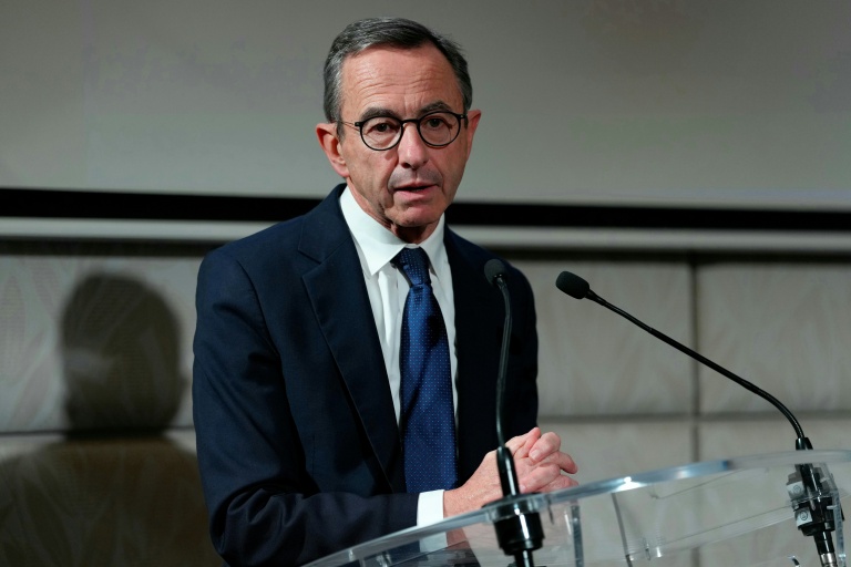 Présidentielle: à la peine dans les sondages, Retailleau affirme sa 