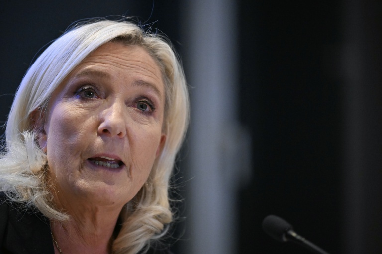 Présidentielle : face aux violences, le RN cherche à capitaliser sur l'image du parti de l'ordre