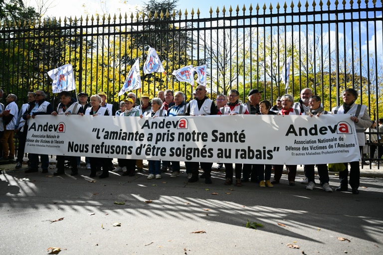 Amiante : 30 ans après son interdiction, indemniser les victimes reste un défi