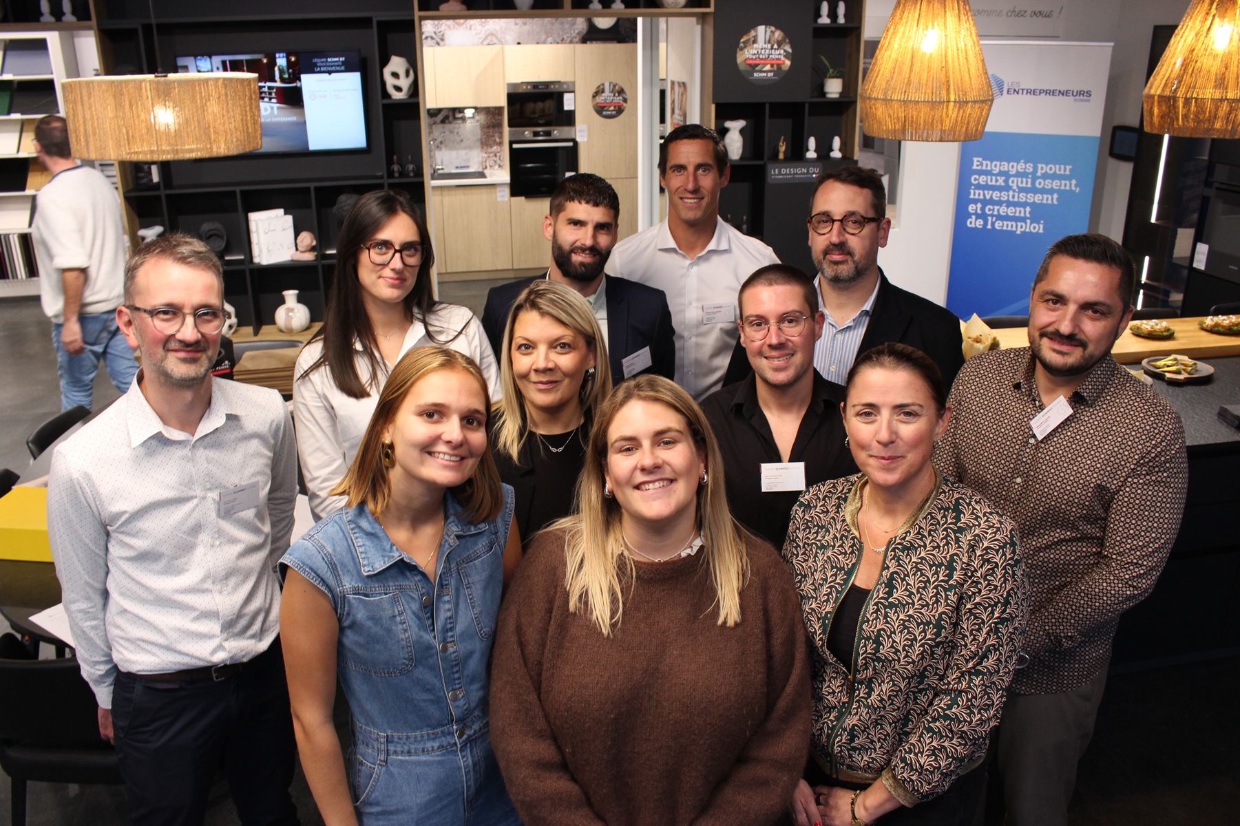 Amiens : les Établissements Baey fêtent leurs 35 ans dans un de leurs magasins Schmidt