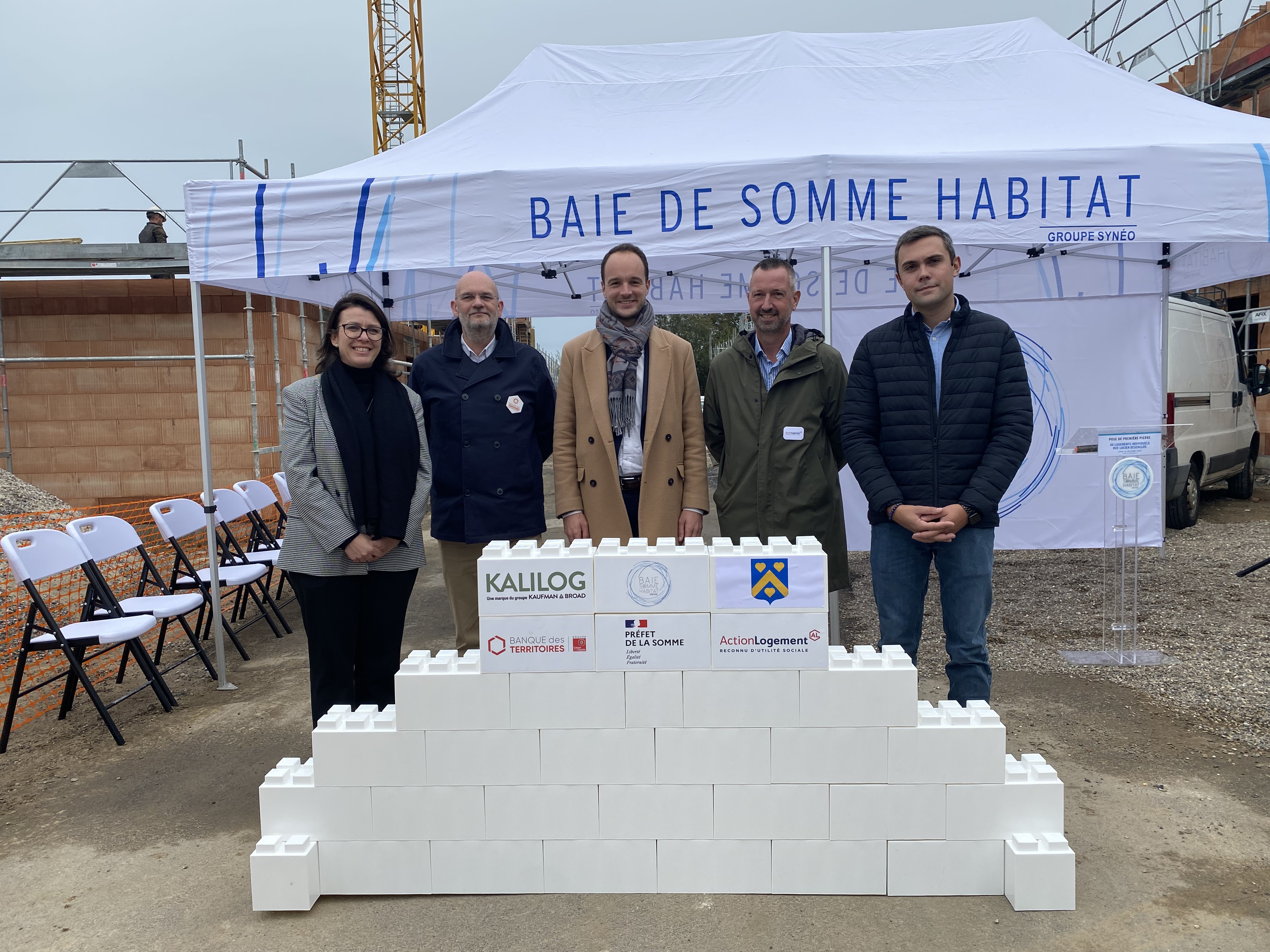 Friville-Escarbotin : une première pierre est posée pour 30 futures maisons à louer