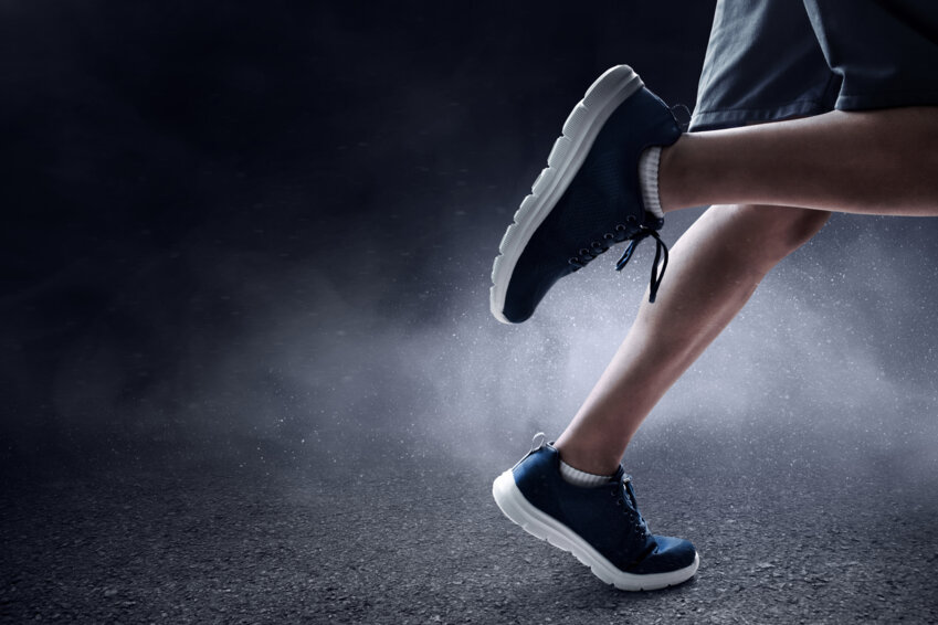 Des entrepreneurs spécialisés dans les chaussures de sport et loisirs s'efforcent de trouver de nouvelles voies pour les rendre plus durables. (c)AdobeStock