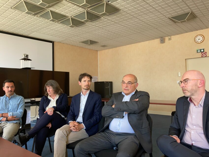 Les promoteurs du projet de filet bio-sourcé et bio-dégradable. (© Aletheia Press / M.Railane)