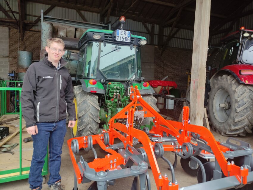 Damien Depoers utilisera un déchaumeur neuf et un tracteur de verger d’occasion pour cette nouvelle culture.