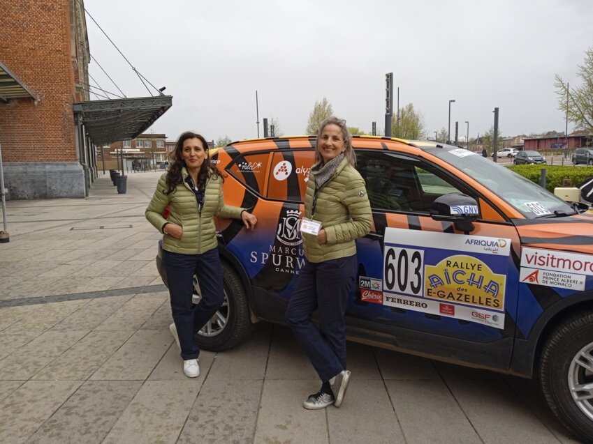 Les deux femmes comptent à elles deux quinze participations au rallye Aïcha des Gazelles. 