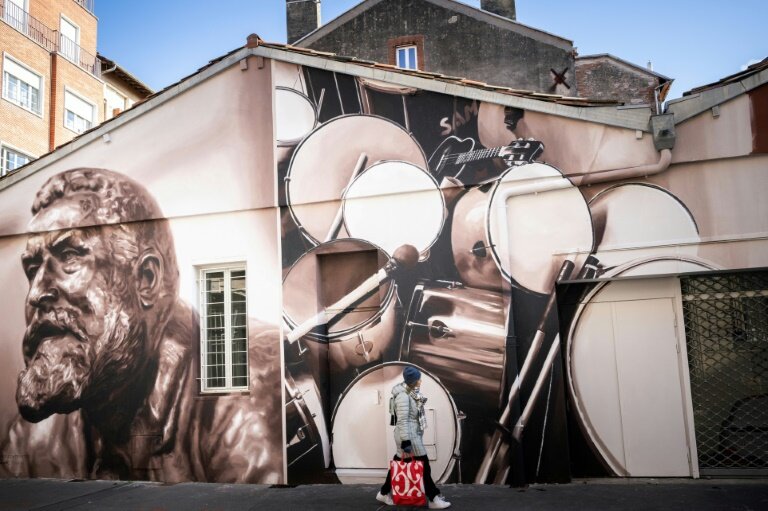 "La mélodie des contrastes" de Remy Tournier représente notamment Jean Jaures, à Toulouse le 22 novembre 2024 © Lionel BONAVENTURE