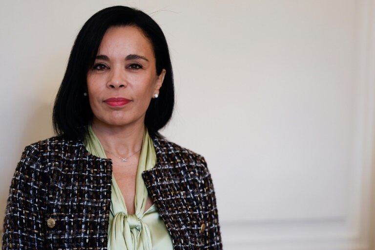 La secrétaire d’État chargée de l’Égalité entre les femmes et les hommes, Salima Saa, à Paris, le 18 novembre 2024 © Ian LANGSDON