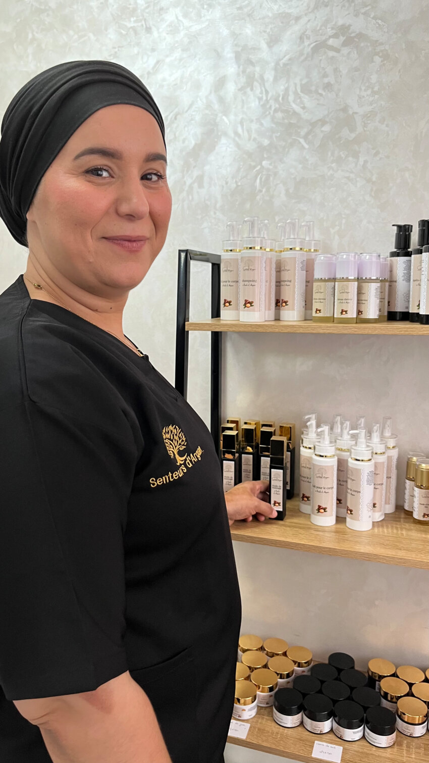 Khadija Benaomar propose, depuis peu, une gamme de produits à base d’huile d’argan pour répondre à la demande de ses clients.