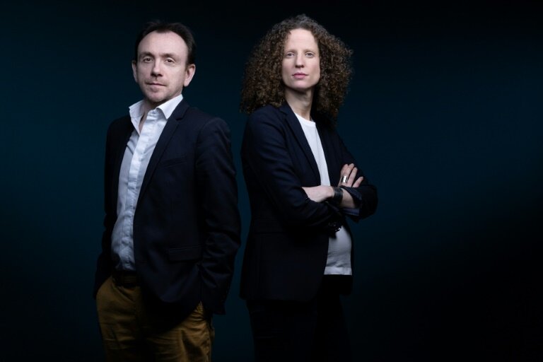 Le fondateur et directeur de la rédaction de l'Informé, Gilles Tanguy, et la rédactrice en chef Claire Bader, à Paris Paris le 7 mars 2025 © JOEL SAGET