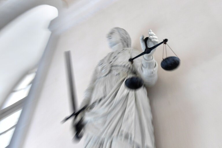 Un homme suspecté d'avoir abusé de la confiance de dizaines de personnes pour un préjudice de cinq millions d'euros est jugé devant le tribunal correctionnel de Saverne, dans le Bas-Rhin © LOIC VENANCE