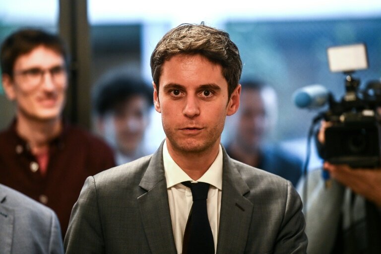 Gabriel Attal le 13 février 2025 à Bègles près de Bordeaux © Christophe ARCHAMBAULT