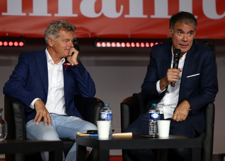 Le secrétaire national du Parti communiste, Fabien Roussel (g), et le premier secrétaire du Parti socialiste, Olivier Faure, le 10 septembre 2022 à la Fête de l'Humanité, à Brétigny-sur-Orge (Essonne) © Thomas SAMSON