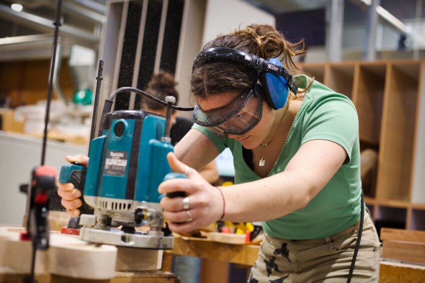 © Benjamin Prost Les Défisboiseurs sont dans le dur histoire de peaufiner leurs projets.